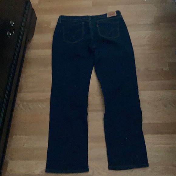 3 pair of levi’s - Picture 7 of 10